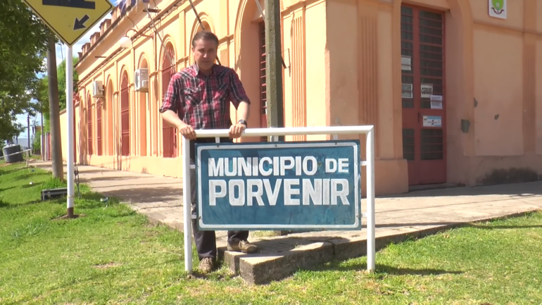 Ricardo Cattani Barcia nos llevó a recorrer Pueblo Porvenir en Paysandú.