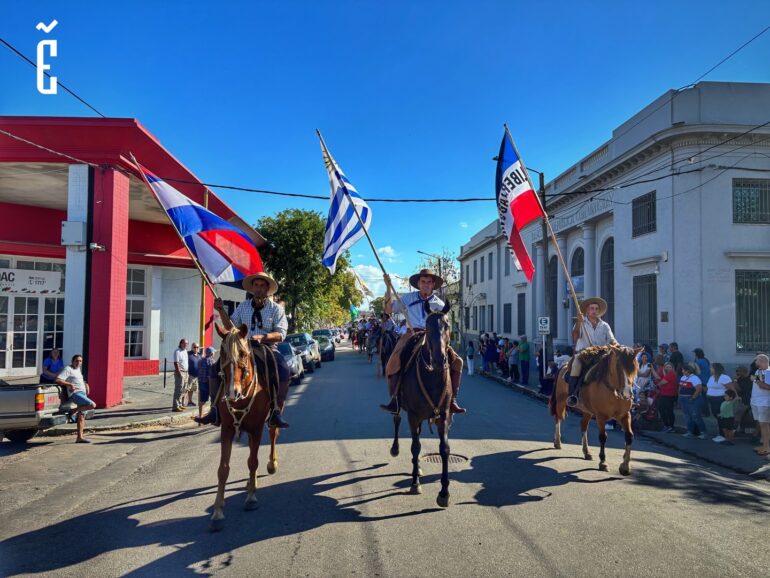 Castillos celebró sus 160 años con una gran fiesta. Foto: Esteña FM,