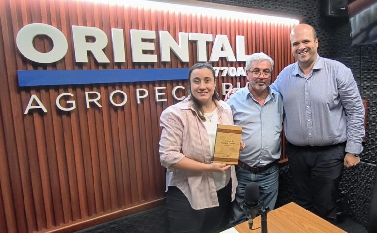 Danilo Scirgalea visitó Fogón Oriental para presentar su libro "El regreso del caballo criollo a España".