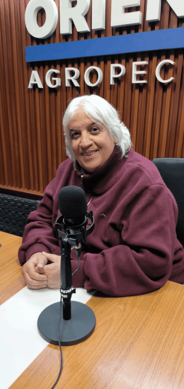Juan José de Mello visitó La Peña del Fogón de Fogón Oriental. Radio Oriental Agropecuaria 770 AM.