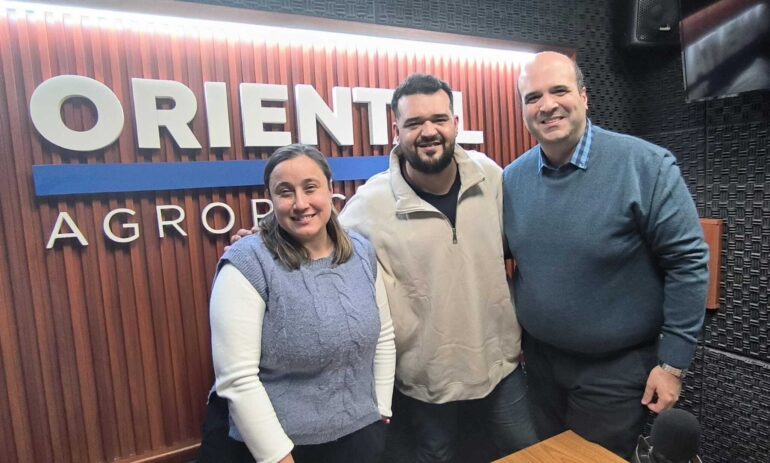 Andy Perrone llegó desde Rosario a La Peña del Fogón.