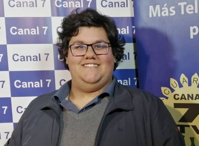 Matías Guillama junto a Wilson Ezquerra Aparicio impulsaron el homenaje a Abel Duarte.